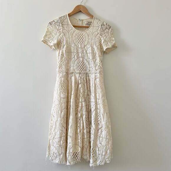 Burberry London RTW Short Sleeve Lace Cotton Silk Dress Ivory Size 4 - Picture 2 of 10